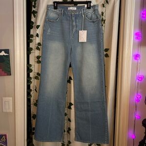 wide leg blue jeans
